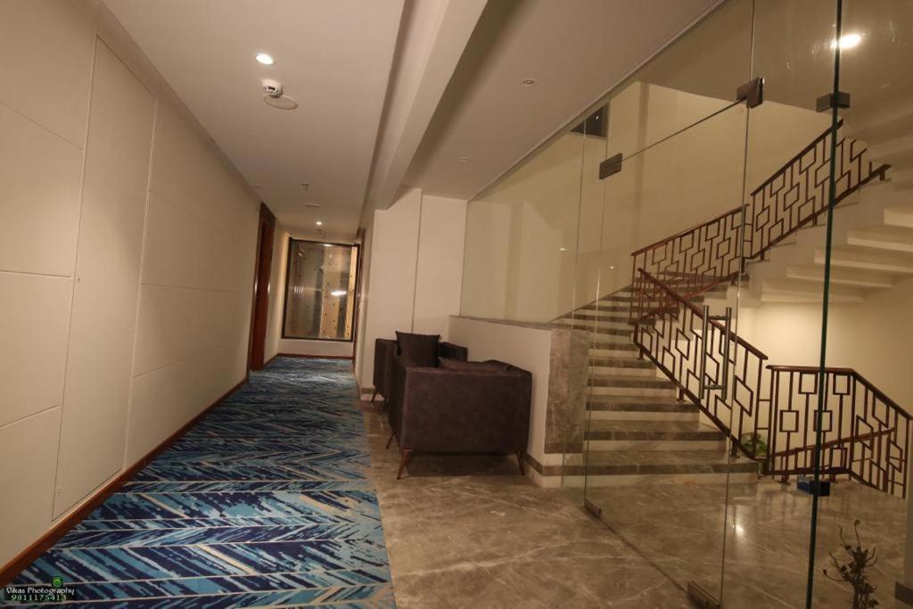 The Central View Faridabad Exterior foto