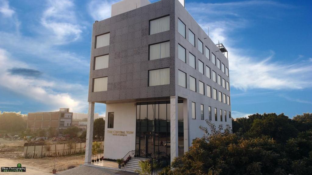 The Central View Faridabad Exterior foto