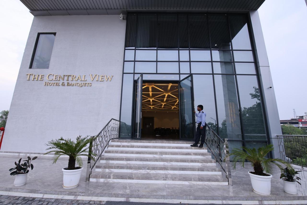 The Central View Faridabad Exterior foto